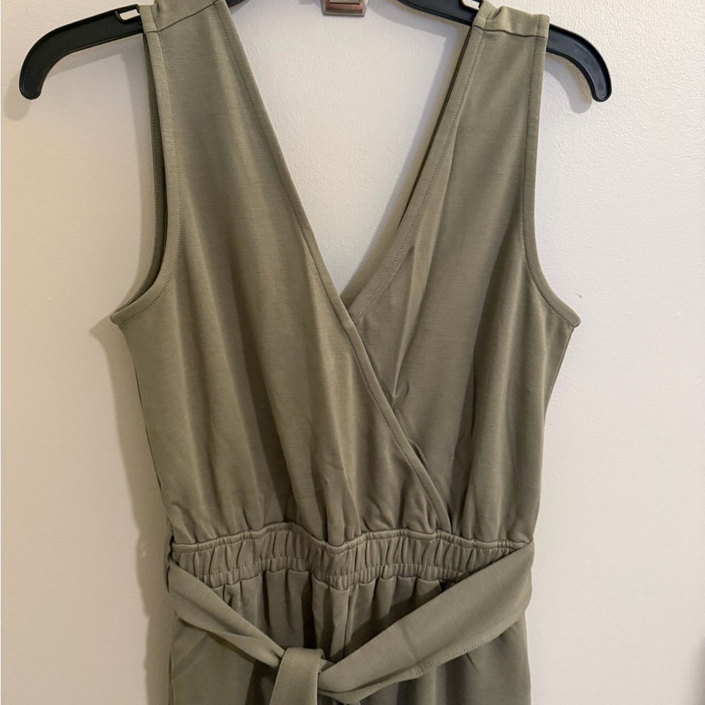 The Drop Women's @caralynmirand Sleeveless Wrap Jumpsuit - Picture 4 of 8